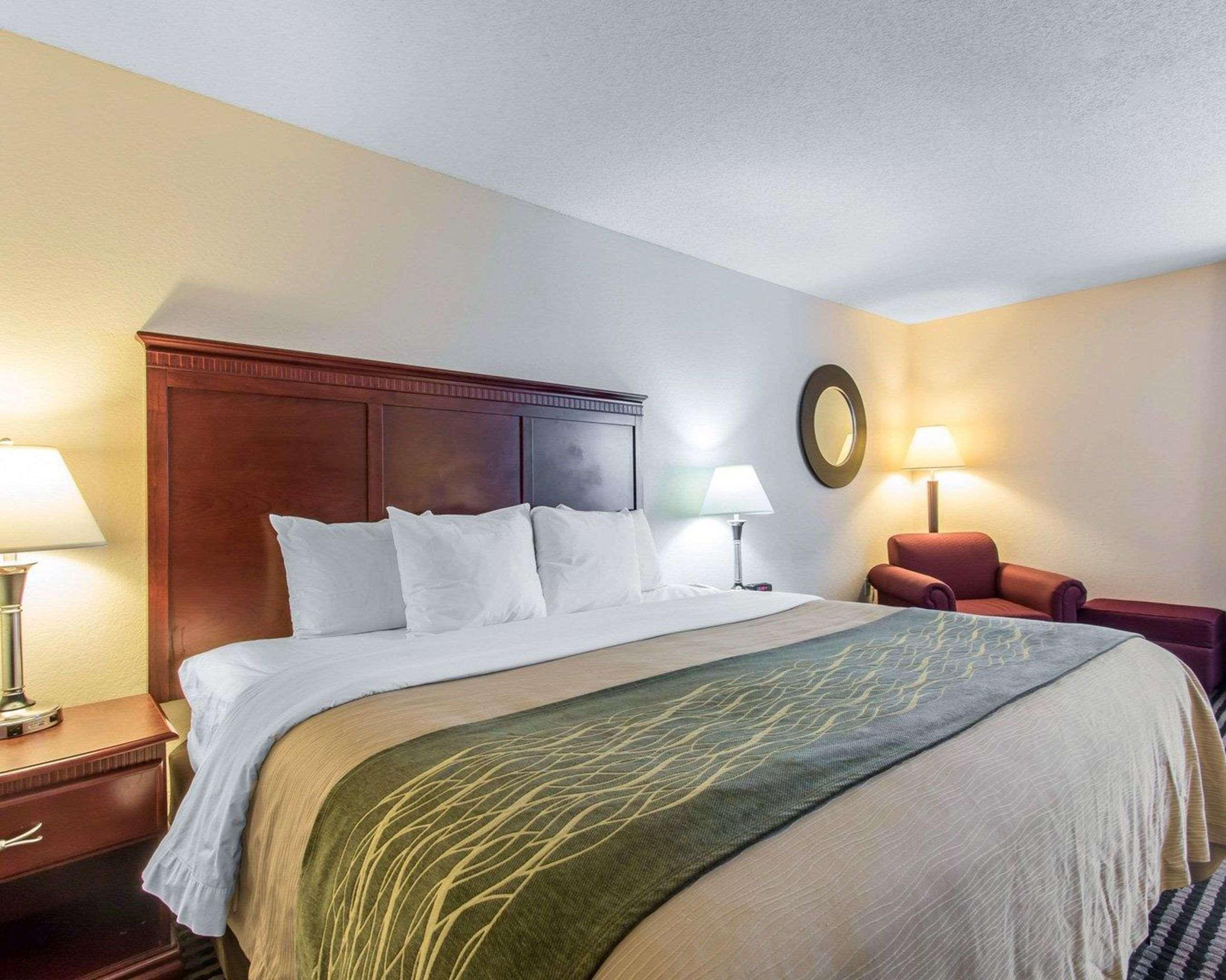 Comfort Inn Birmingham - Irondale Экстерьер фото