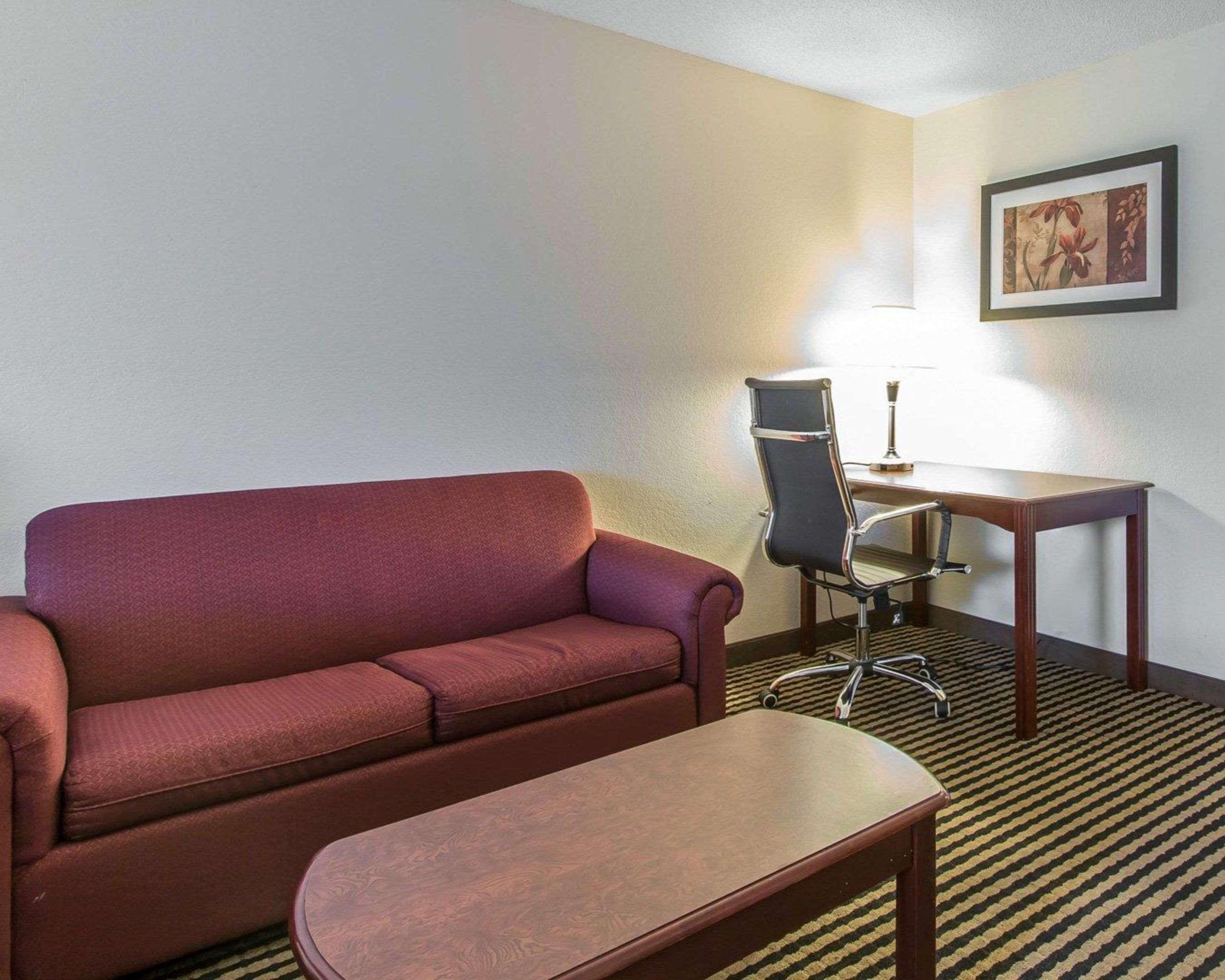Comfort Inn Birmingham - Irondale Экстерьер фото