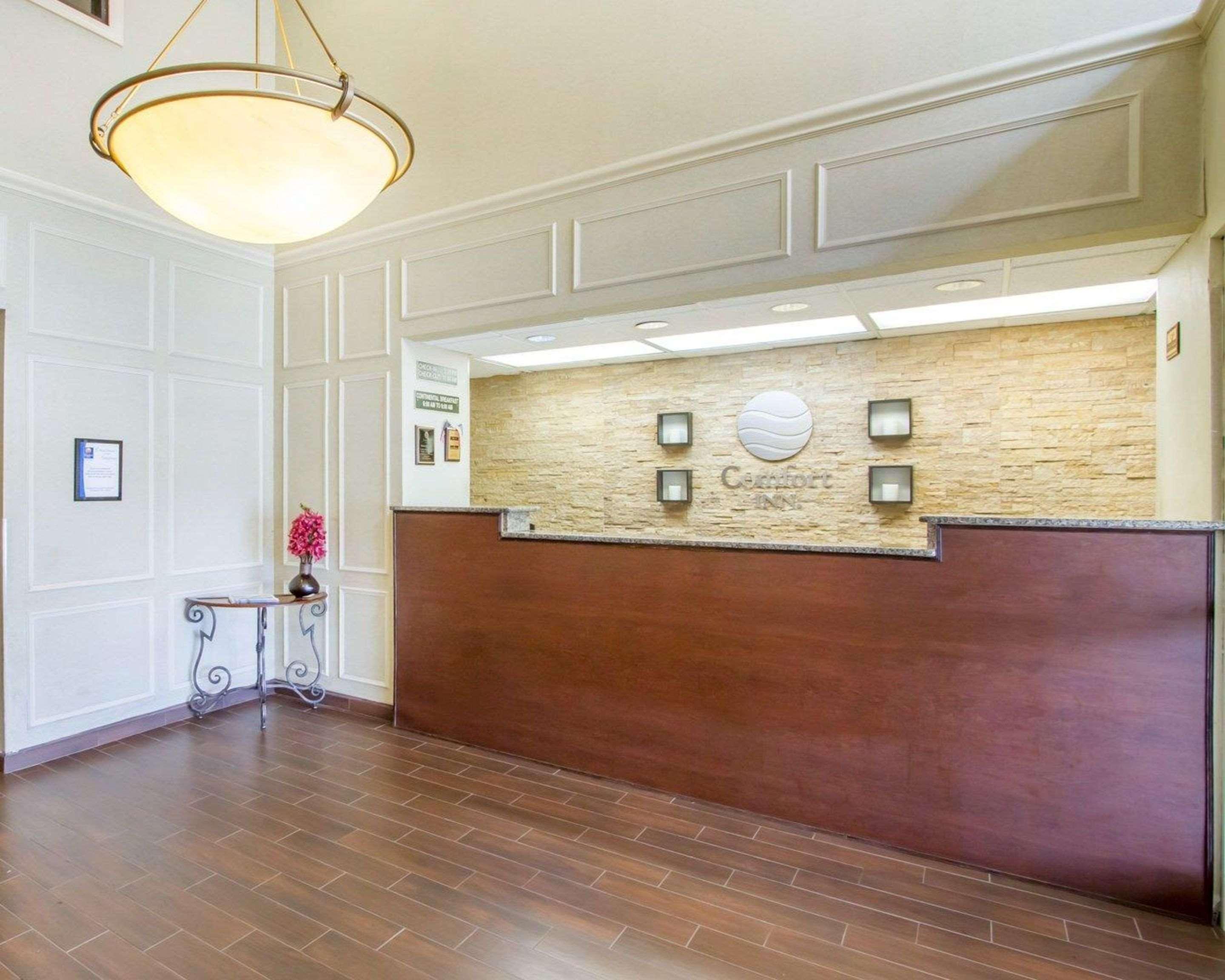 Comfort Inn Birmingham - Irondale Экстерьер фото