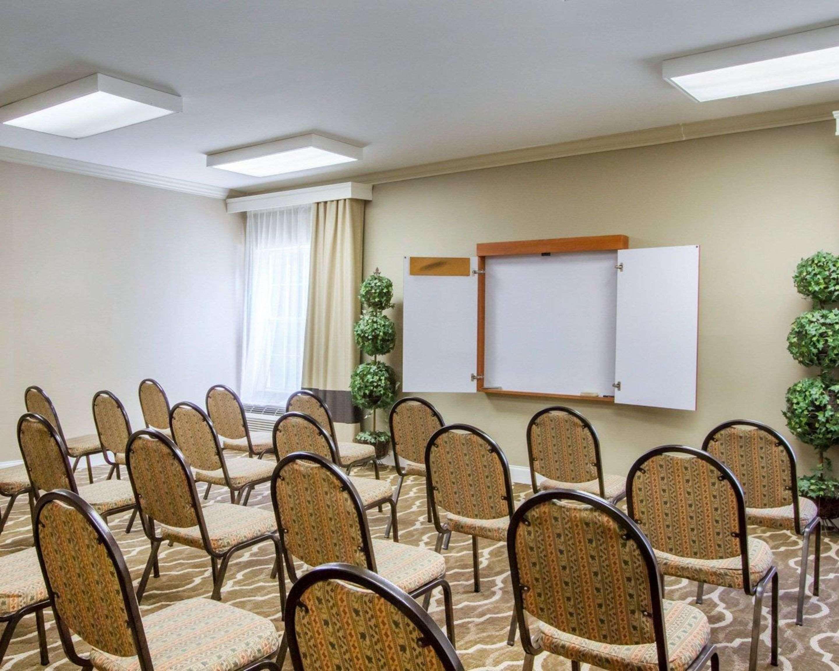 Comfort Inn Birmingham - Irondale Экстерьер фото