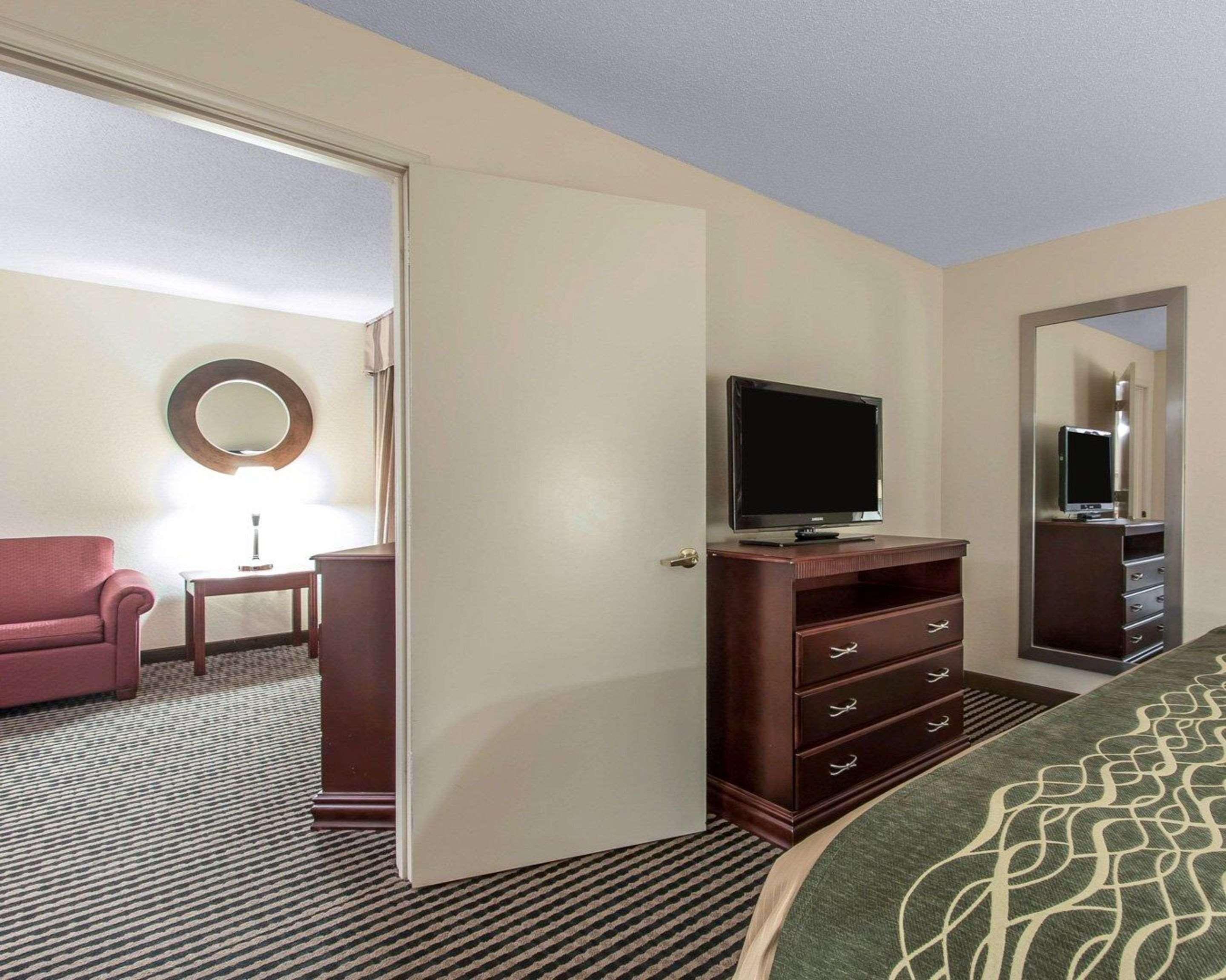 Comfort Inn Birmingham - Irondale Экстерьер фото